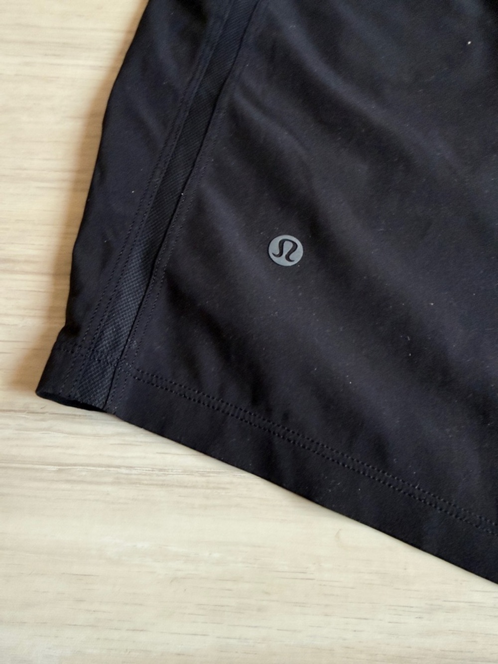 Men's Black Lululemon Shorts - Lightweight Performance - Picture 3 of 6